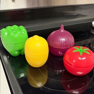 Colorful Fruit and Vegetable Storage Containers